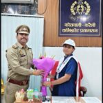 कक्षा 9 की छात्रा बनी एक दिन की करैली थाने की कोतवाल