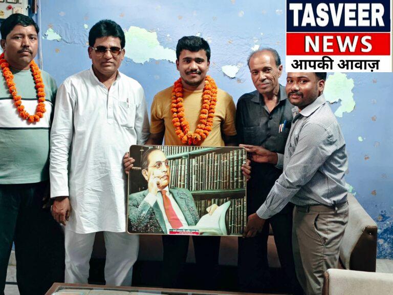 नवनियुक्त तहसीलदार व नायाब तहसीलदार से भेंट कर किया गया सम्मानित