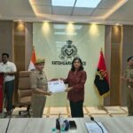 मेहनत का मिला सम्मान: एसपी ने 20 सिपाहियों को दरोगा बनने पर किया सम्मानित, बोले—’ईमानदारी और अनुशासन से बढ़ाएं पुलिस की प्रतिष्ठा’
