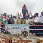 सरदार पटेल चौक पर हुआ झंडारोहण, प्रतिमा पर किया माल्यार्पण
