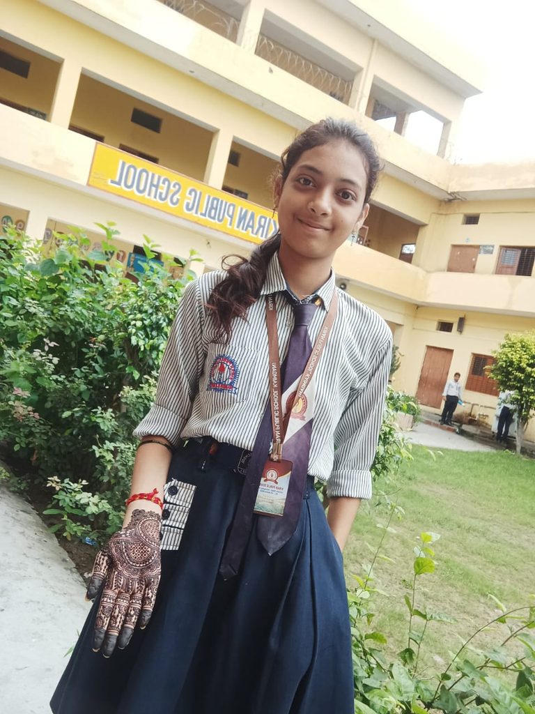 राखियों और मेहंदी से सजा रक्षाबंधन, बच्चों ने दिया भाई-बहन के पवित्र रिश्ते का संदेश