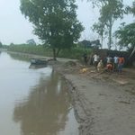 गंगा का जलस्तर घटा तो कटान ने मचाई तबाही, देखते ही देखते गंगा में समा गईं झोपड़ियां!