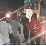 सीट को लेकर छिड़ा संग्राम! रोडवेज बस में यात्री को थप्पड़ मारने का आरोप, परिजनों ने बस घेरकर चालक से की खींचतान