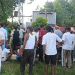 प्रेमिका से शादी की जिद में टावर पर चढ़ा आशिक, चार घंटे तक मचा हाईवोल्टेज ड्रामा!