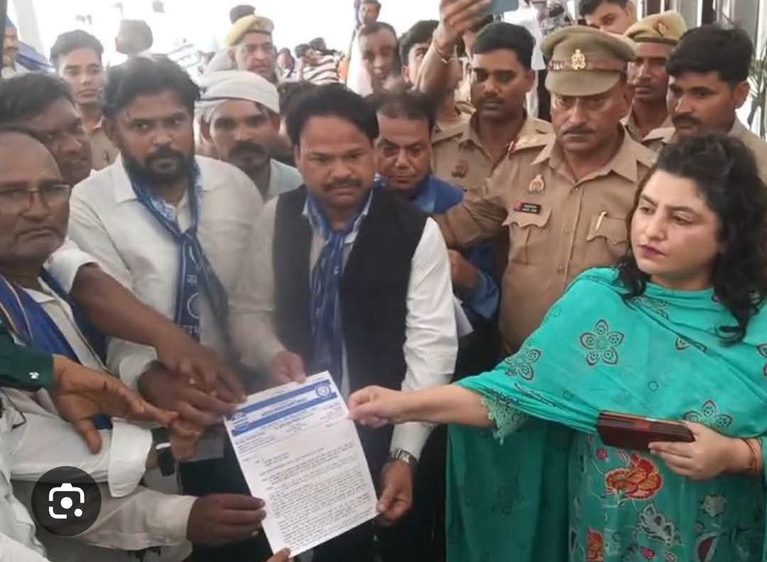 चंद्रशेखर आजाद के काफिले पर हमले से उबले कार्यकर्ता, फतेहगढ़ में गरजे आजाद समाज पार्टी के नेता