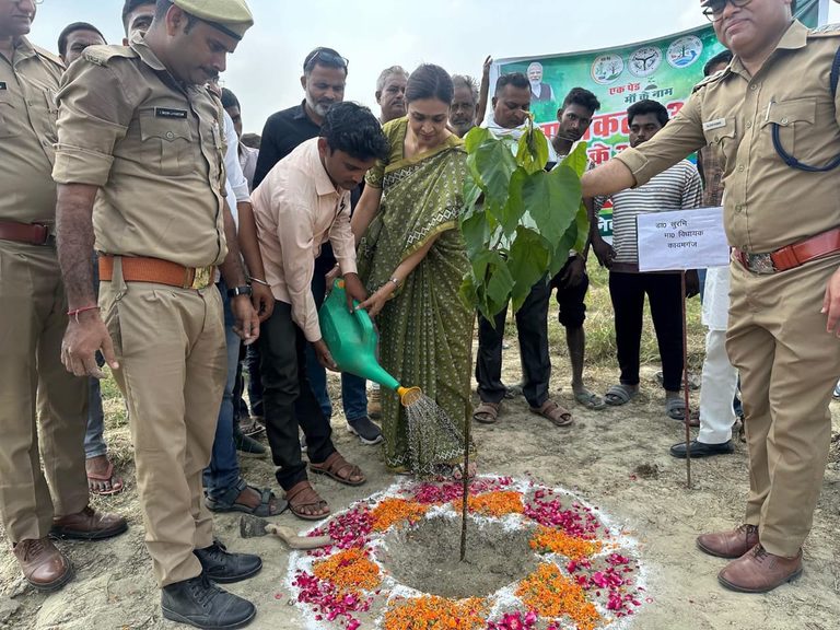 एक पेड़ मां के नाम’ का संदेश लेकर मैदान में उतरीं विधायक सुरभि गंगवार, 10 एकड़ में हरियाली का संकल्प