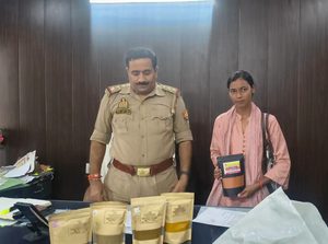 चूल्हे से बाजार तक पहुंचा हुनर, 10 महिलाओं ने खड़ा किया अपना मसाला ब्रांड