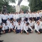 हमले की शिकायत के बाद भी खामोश रही पुलिस? न्यायालय कर्मचारी की मौत पर कलेक्ट्रेट में फूटा आक्रोश