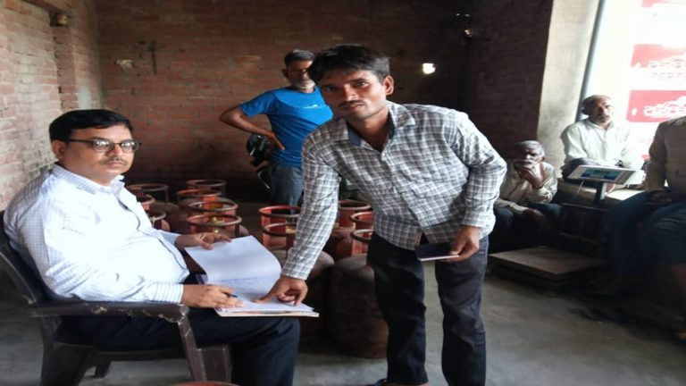 घर में चल रहा था गैस सिलेंडरों का खेल! छापेमारी में 18 सिलेंडर बरामद, पूर्ति विभाग ने दर्ज कराई FIR