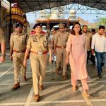 नवरात्रि-दशहरा पर अलर्ट मोड में फर्रुखाबाद प्रशासन! मंदिरों से मेला स्थलों तक डीएम-एसपी की दस्तक, बैरिकेडिंग-CCTV और पुलिस पहरे के सख्त निर्देश