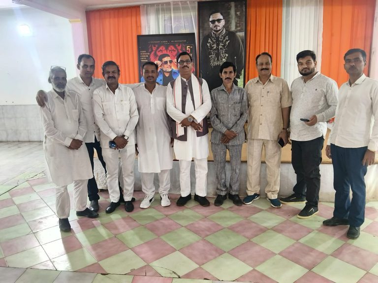 ऑल इंडिया पसमांदा मुस्लिम समाज की राष्ट्रीय कार्यकारिणी की बैठक दिल्ली में हुई संपन्न।