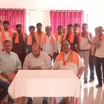 नवीन मंडी में किसानों और व्यापारियों का सम्मान, सचिव शैलेंद्र वर्मा ने किया सम्मानित; व्यापारी नेता आदेश अग्निहोत्री का अंगवस्त्र पहनाकर हुआ स्वागत