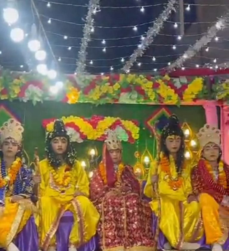 100 साल पुरानी परंपरा में उमड़ा आस्था का सैलाब! श्रीराम-भरत के मिलन पर छलक उठीं आंखें, जय श्रीराम के जयकारों से गूंज उठा कंपिल